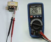 AMM-1032 Digital Multimeter - Measuring ACV